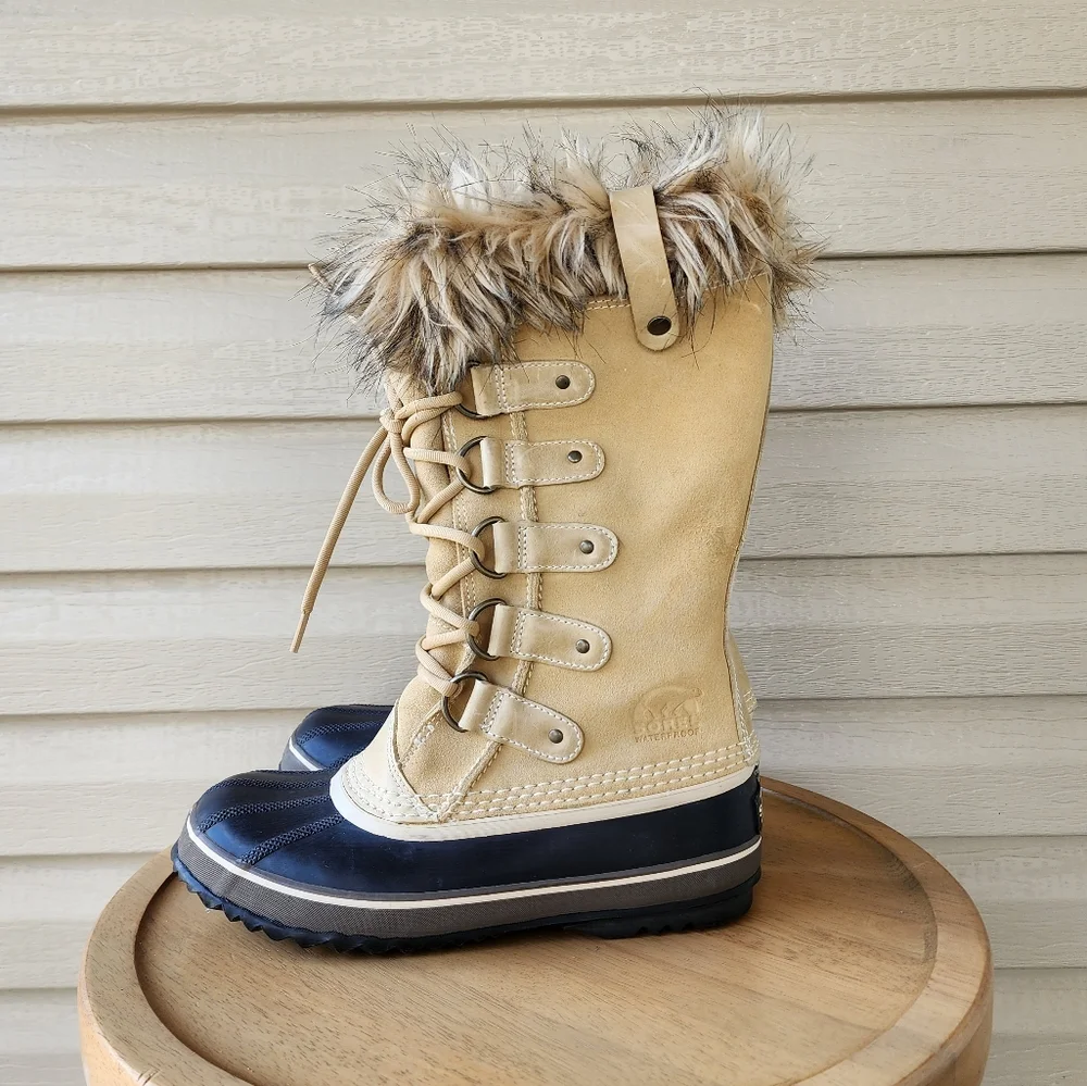 Sorel women's Joan of Arctic snow boots size 7